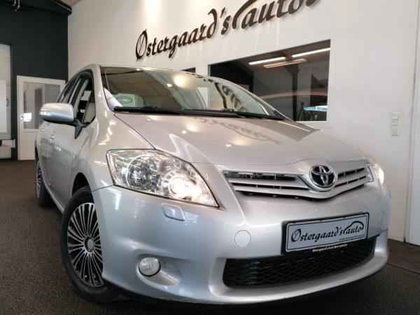 Toyota Auris - T2