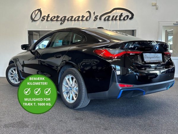 Østergaards Auto - Forside 3 BMW i4 - eDrive40